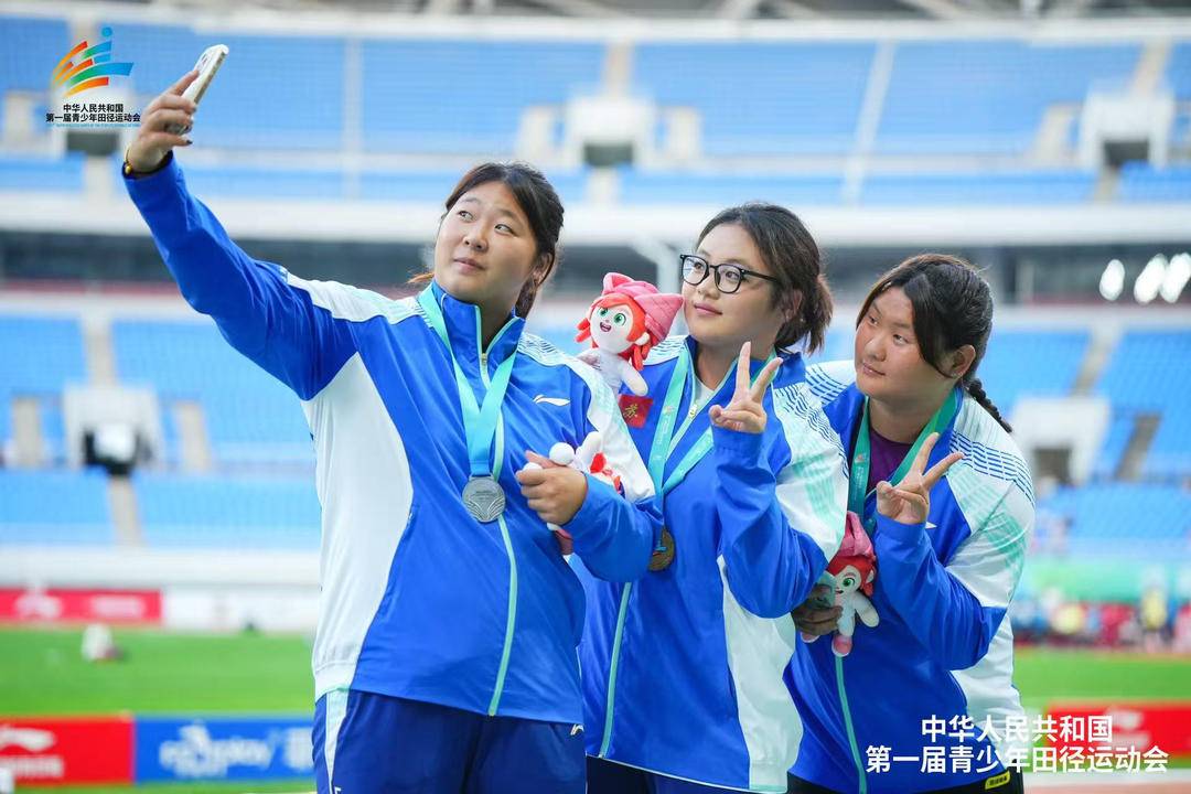 首届全国青, 赛后陈鑫烑, 全国青少年