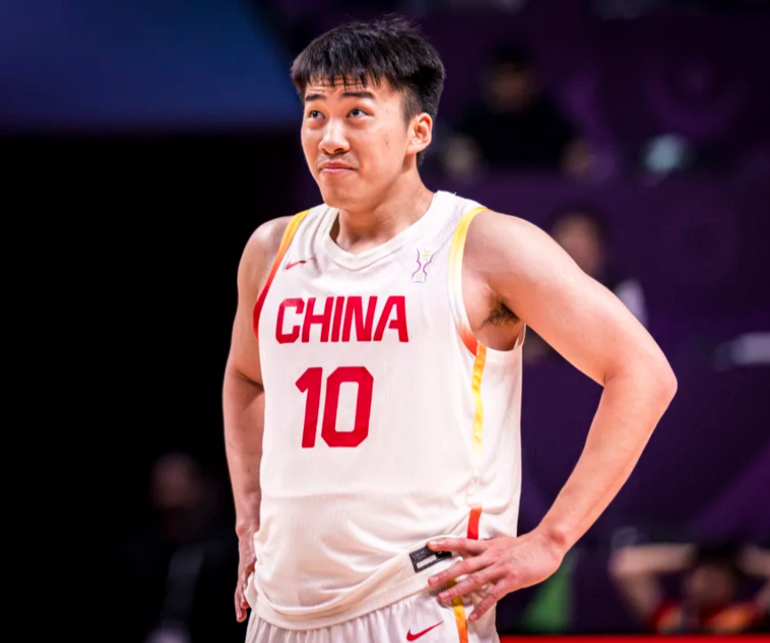 个前场篮板, 基还要高, 对阵中国队
