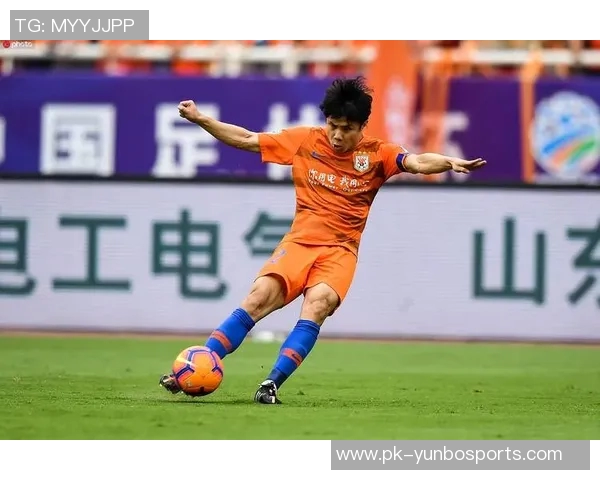 中国足球五大球星排名揭秘 揭示他们在国内外赛场上的非凡表现